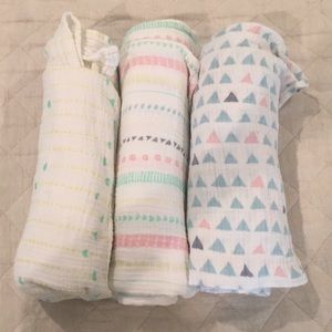Aden + Anais Swaddle blankets